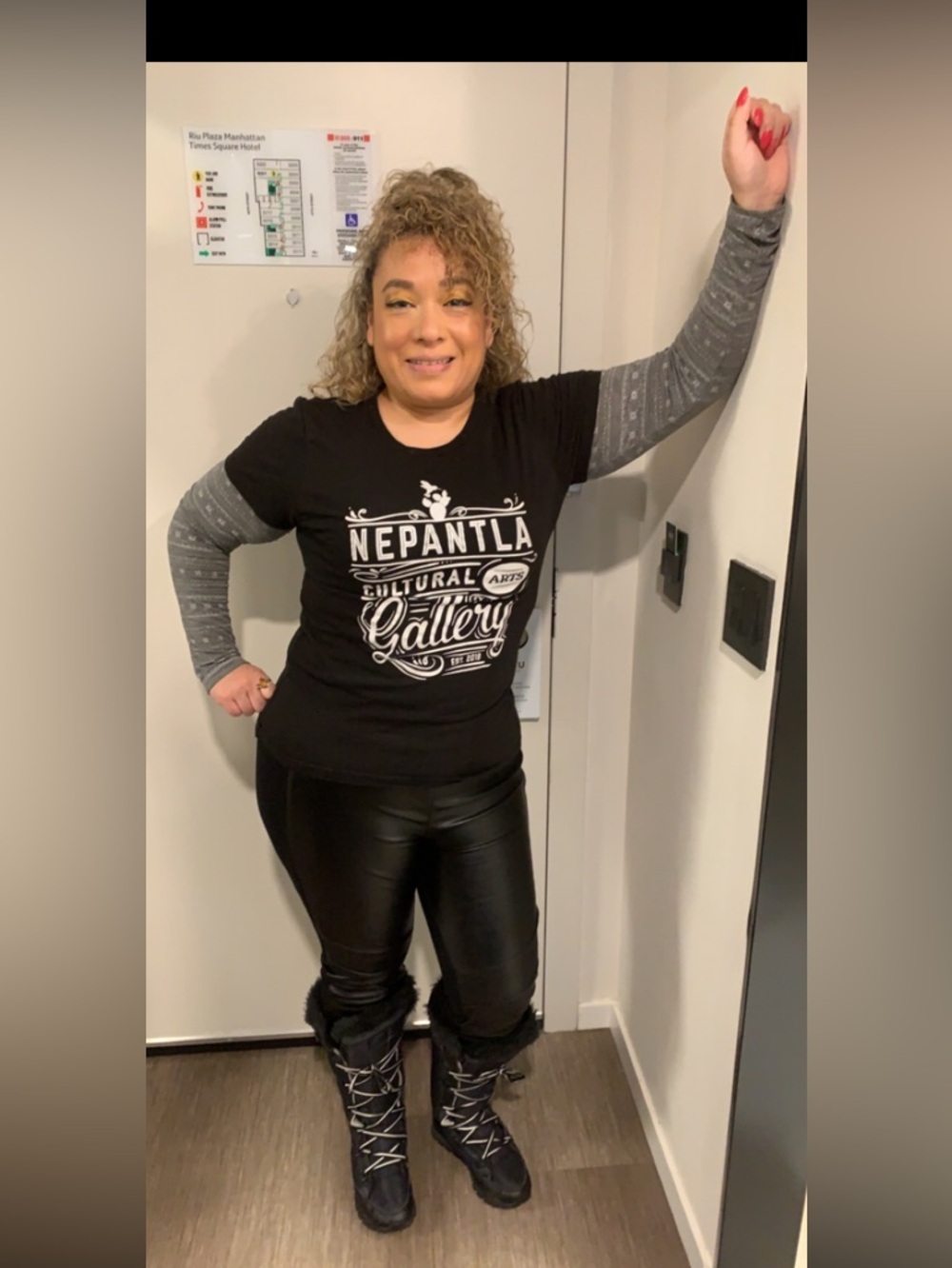 Nike Apress Women Boot